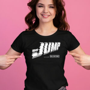Чорна жіноча футболка з написом Jump — модний мерч Blackpink