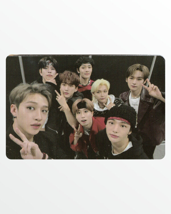 Картка Stray Kids №28, Season’s Greetings 2022, (5,5 × 8,5 см)